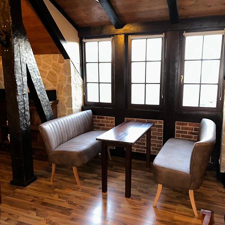 Fewo Gerichtsstube Im Rittergut Leppersdorf Bei Radeberg Fuer 6 Pers Wachau Kültér fotó